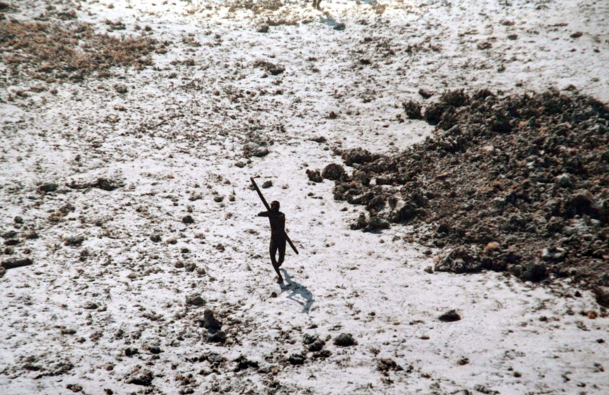 John Allen Chau, Severný Sentinel, Sentinelci, domorodci, kresťanstvo, smrť