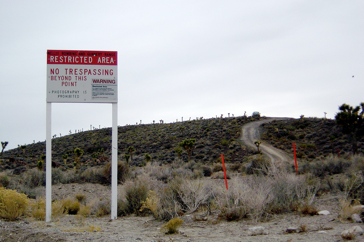 Facebook zrušil udalosť „Útok na Area 51“. Usporiadateľ to ale nevzdal