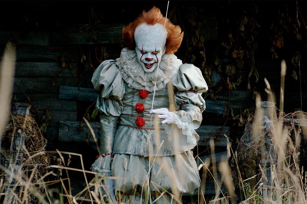 Malé dievčatko si pomýlilo prípravky na vlasy. Teraz vyzerá ako Pennywise z hororu To