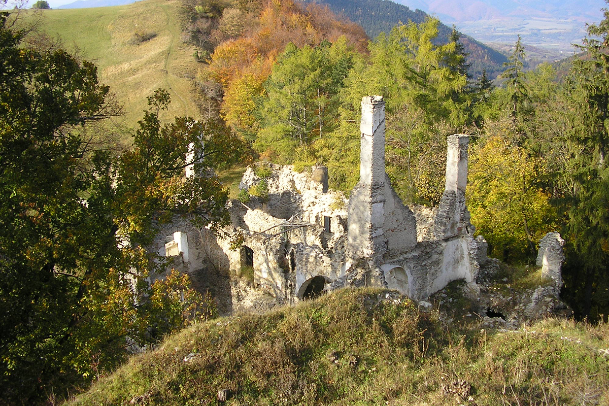 Tajuplné a strašidelné miesta na Slovensku, ktoré ti naženú husiu kožu (2. časť)