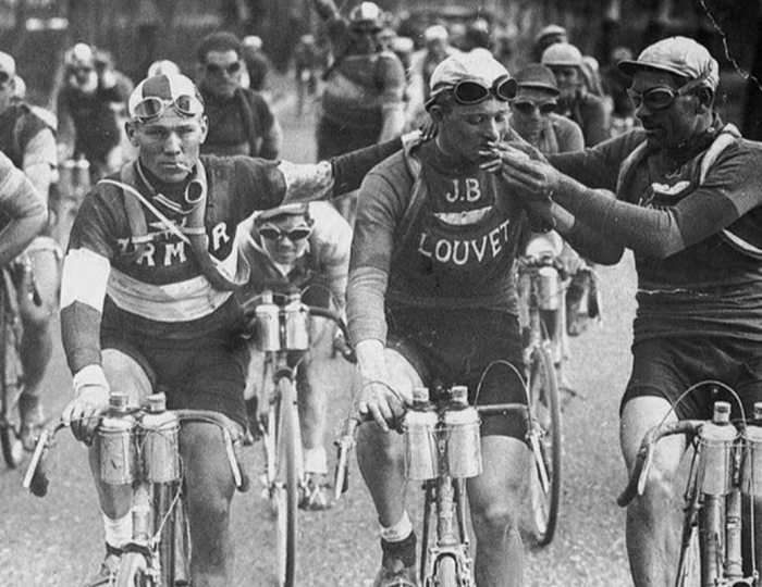 20 historických záberov, ktoré ti ukážu, že svet kedysi fungoval vskutku podivne