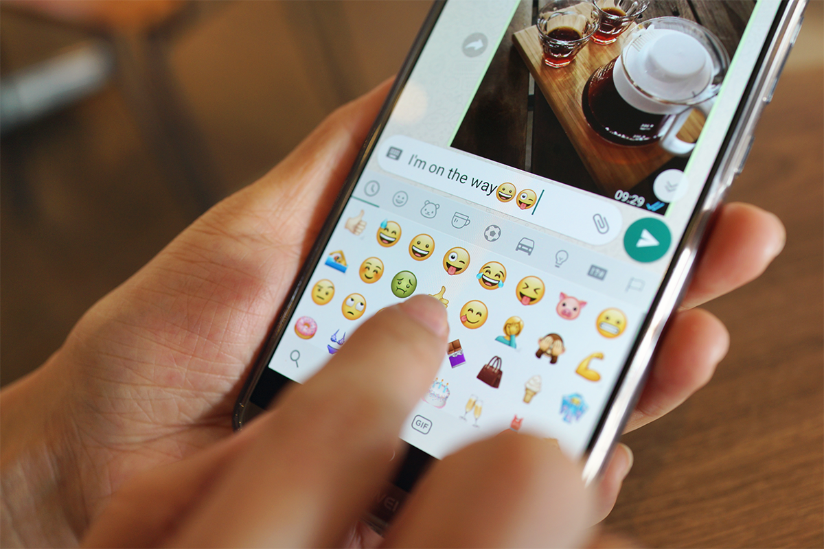 Do našich zariadení pribudne 37 nových emojis. Nájdeš medzi nimi aj tehotného muža