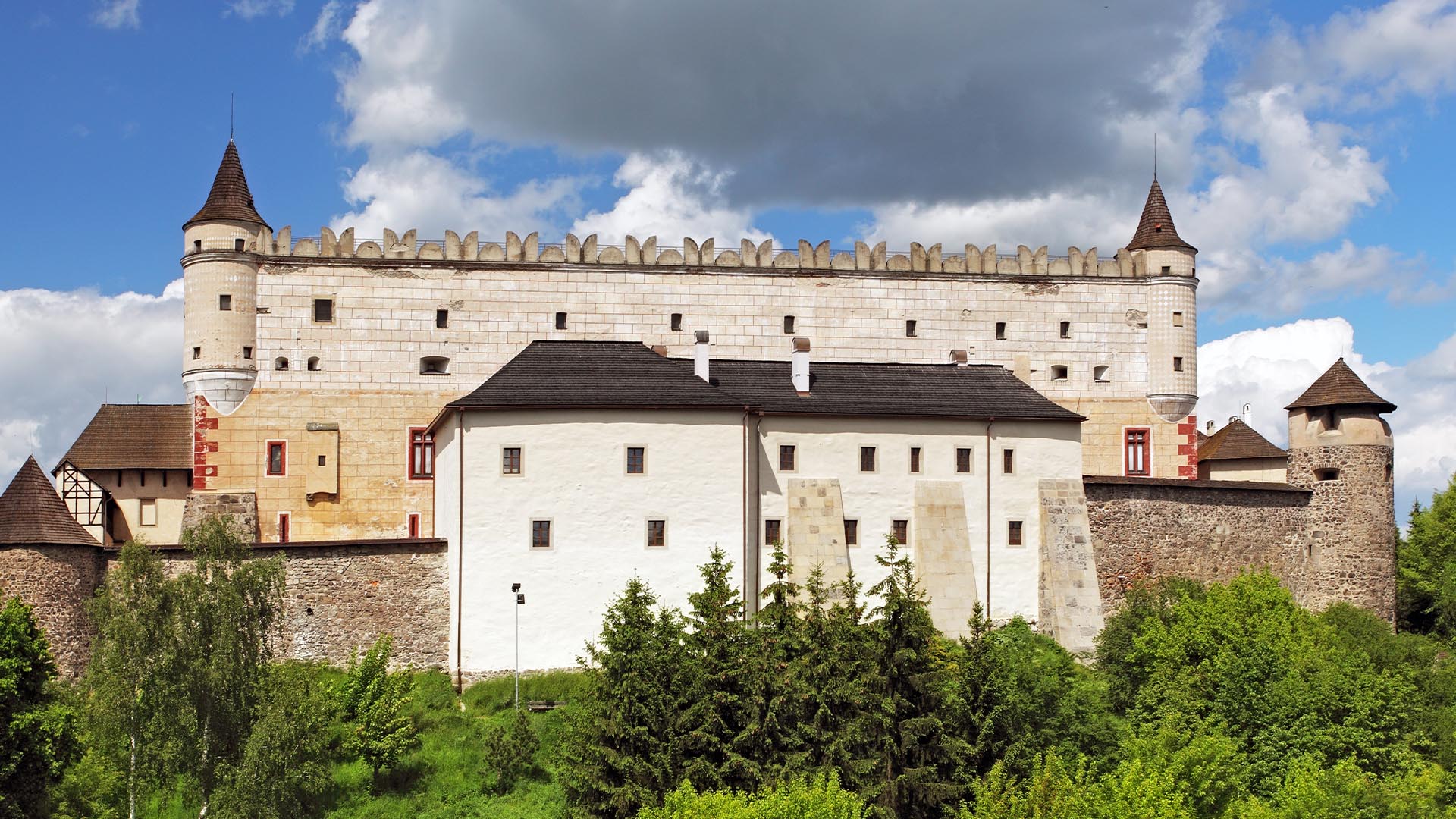 Otestuj sa: Spoznáš slovenské mestá na základe historickej pamiatky?