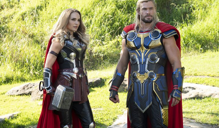 Kvôli bozku v Thor: Láska a hrom nejedol Hemsworth mäso
