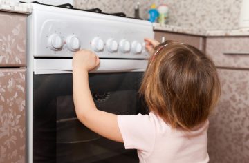 „Strčil som do hriankovača…“ Najväčšie somariny, aké ľudia povyvádzali v detstve