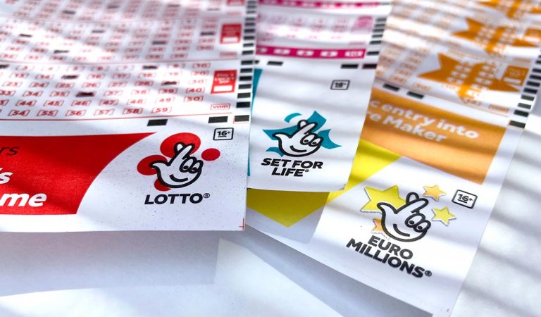 Pár tvrdí, že výherný tiket z lotérie mu roztrhal pes