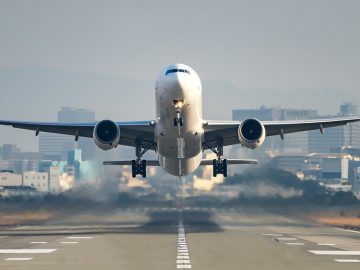 Počas letu zaspali obaja piloti