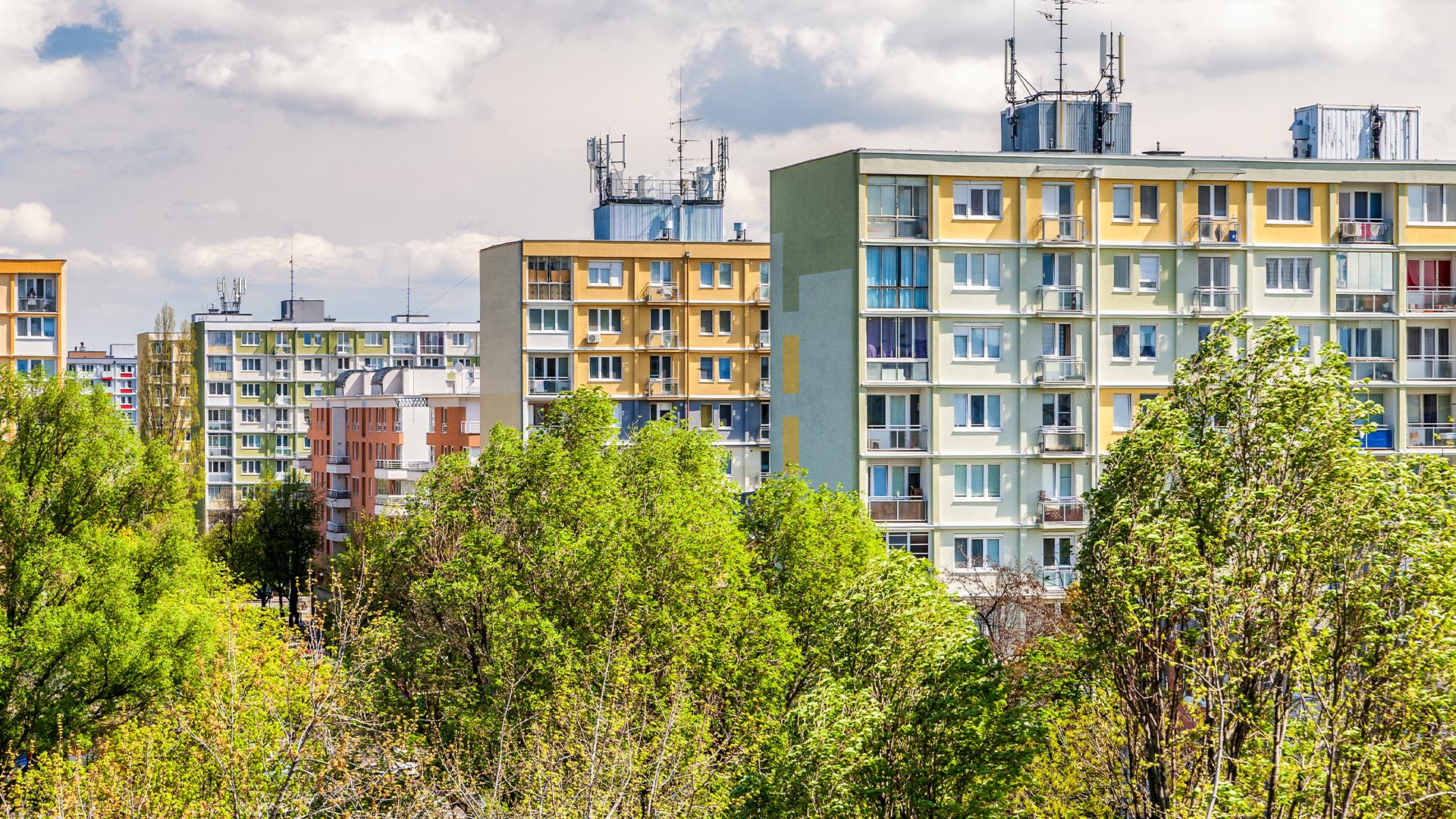 Bývanie v Bratislave. Slovenskí realiťáci prezradili, čo sa v dnešnej dobe oplatí najviac