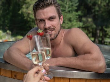 Láska na chate graduje! Vlaďa sa rozhodla odhaliť svoj OnlyFans profil