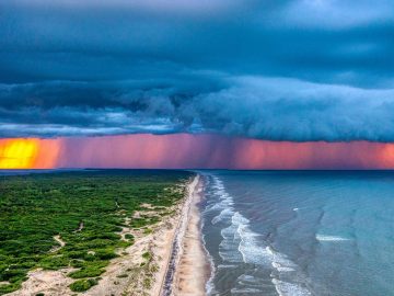 20 fotiek úchvatných atmosférických fenoménov, pri ktorých pocítiš bázeň z prírody