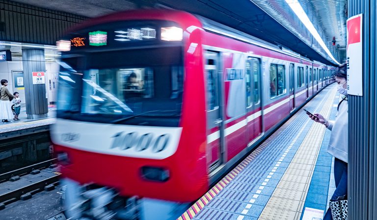 Tokio, metro, tokijské metro, tabule, obsadenosť vozňov, zahraničie