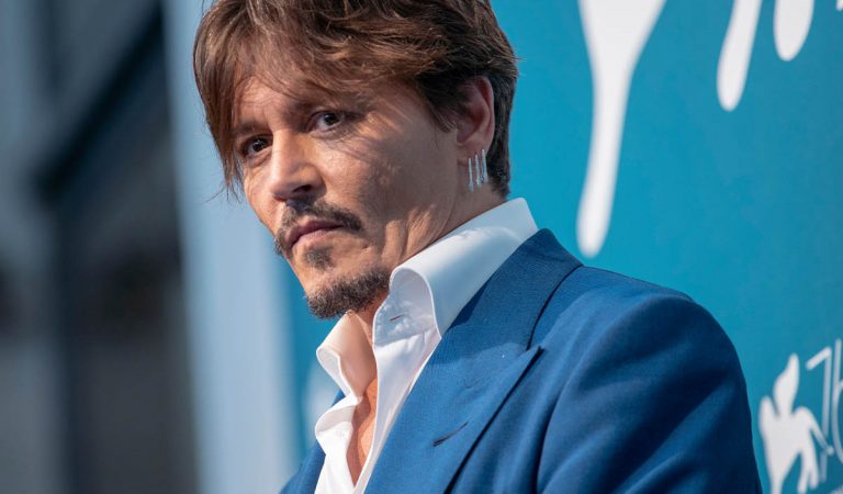 Johnny Depp navštívi Slovensko. Príde do malej dediny, dôvod ťa prekvapí