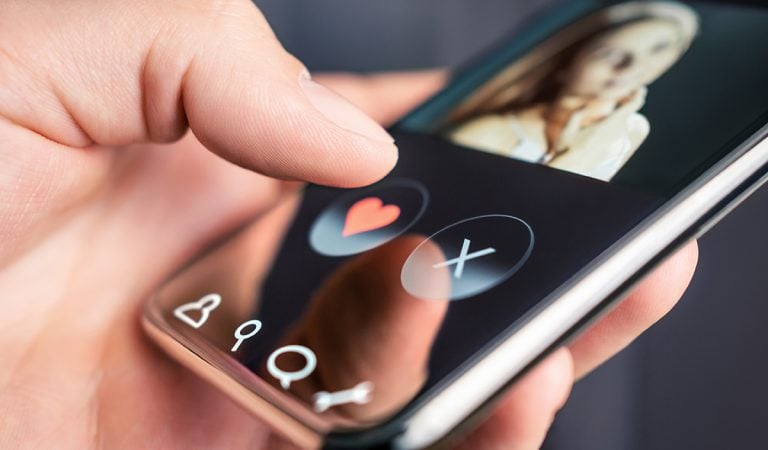 hľadanie lásky, vzťah, online zoznamka, tinder, online randenie, profil na zoznamke, vzťahové rady