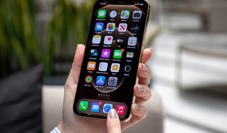 iPhone, Apple, Slovensko, koľko musí Slovák odpracovať, aby si kúpil iPhone