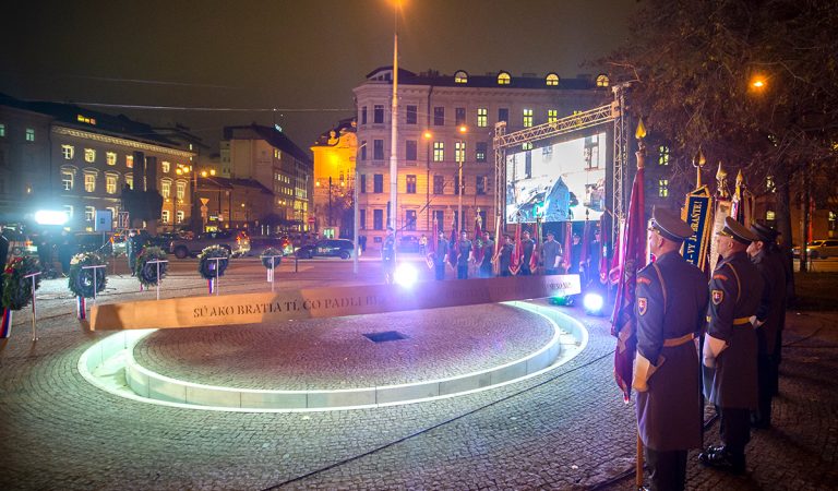 Odhalenie Hrobu neznámeho vojaka v Bratislave