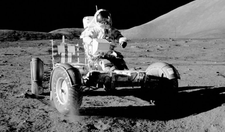 Apollo 17, vesmírna misia, let na Mesiac, astronauti, fakty a zaujímavosti