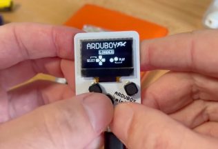 Arduboy, herná konzola, miniatúrna konzola, konzola do vrecka