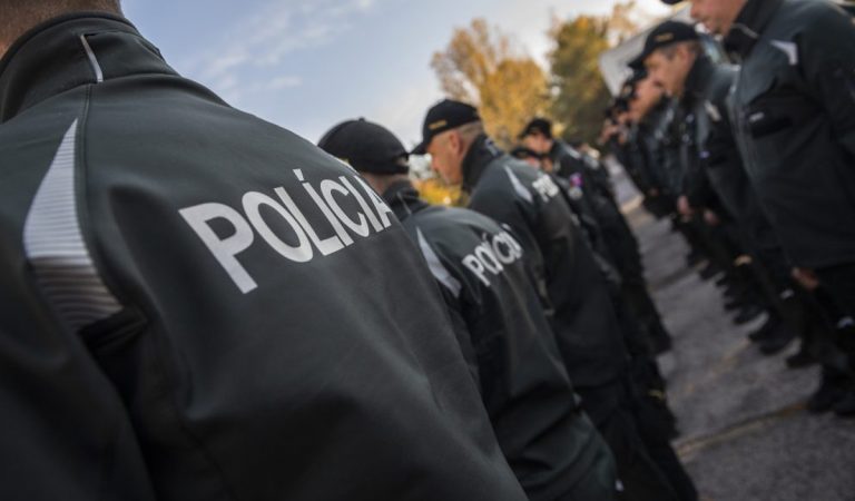 slovenský policajt ukradol 100-tisíc eur, peniaze vyzbieral na pokutách
