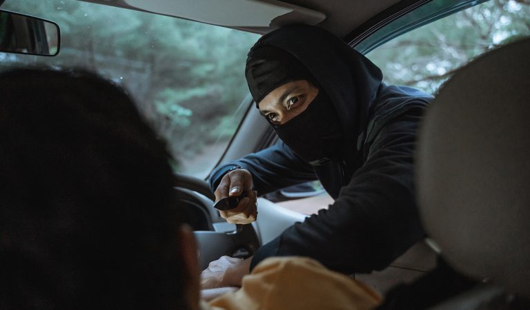 taxikár, Košice, nôž pod krkom