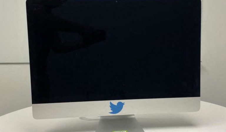 Twitter, vybavenie, dražba, aukcia, Elon Musk