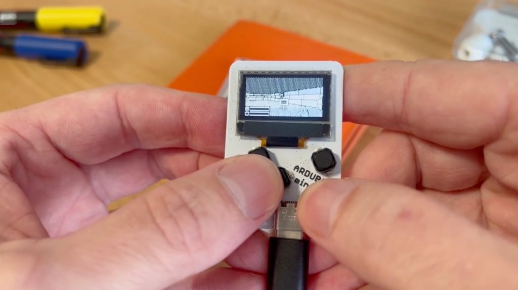 Arduboy, herná konzola, miniatúrna konzola, konzola do vrecka