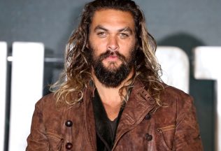 najkrajší muži za rok 2022, Jason Momoa