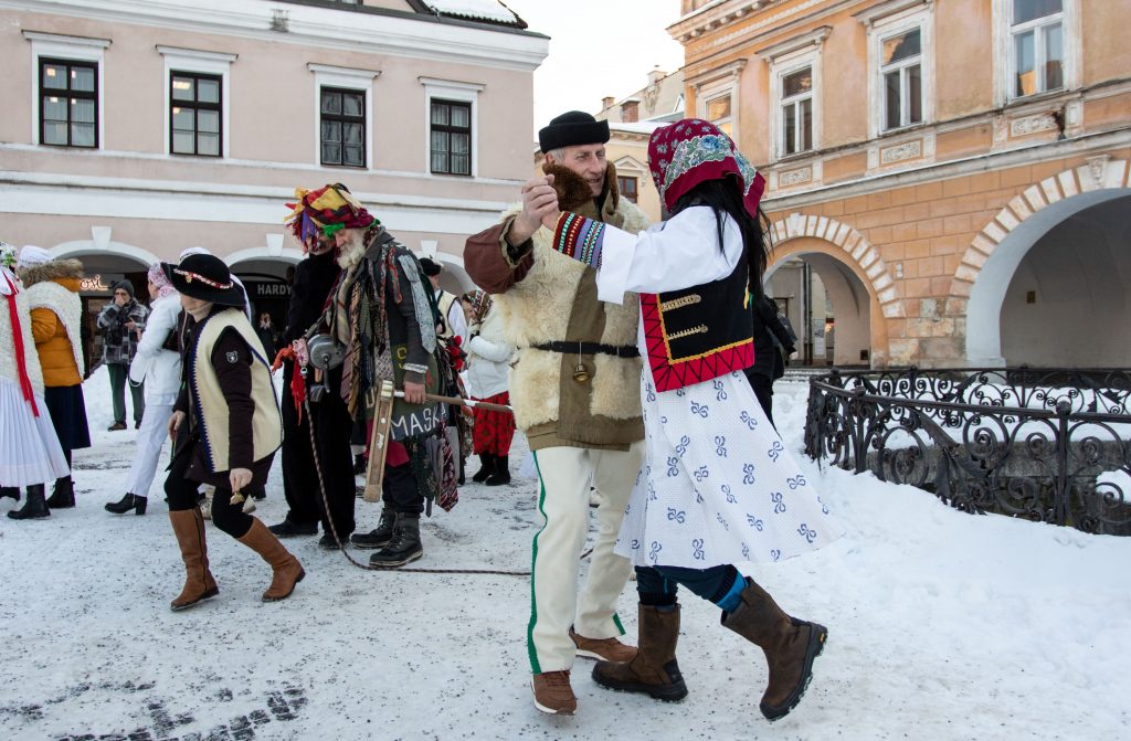 fašiangy, Slovensko, zvyky, tradície, dedina, obec, kultúra