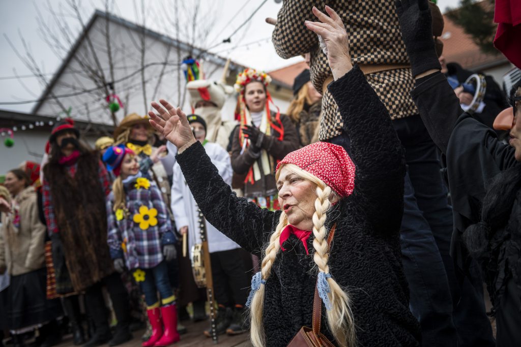 fašiangy, Slovensko, zvyky, tradície, dedina, obec, kultúra