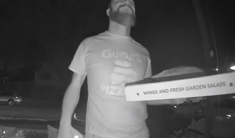 doručovateľ, donáška, pizza, TikTok, viral, bývalý frajer, ex, virálne video