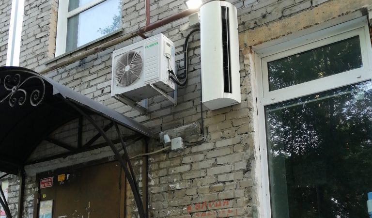 fail, vtipné obrázky, zle namontovaná klimatizácia