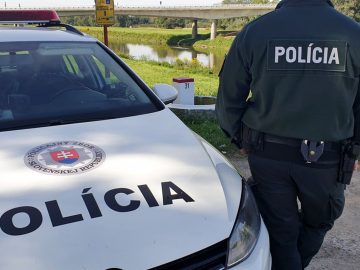 polícia, Orava, zlodej, lopata