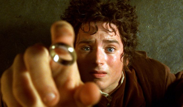 Potvrdené! Producenti pracujú na nových filmoch zo sveta Pána prsteňov