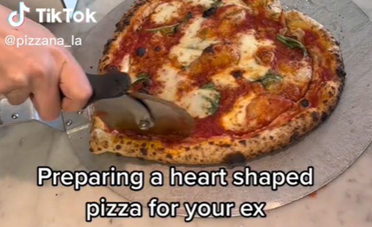 TikTok, pizza, Valentín, ex, virál