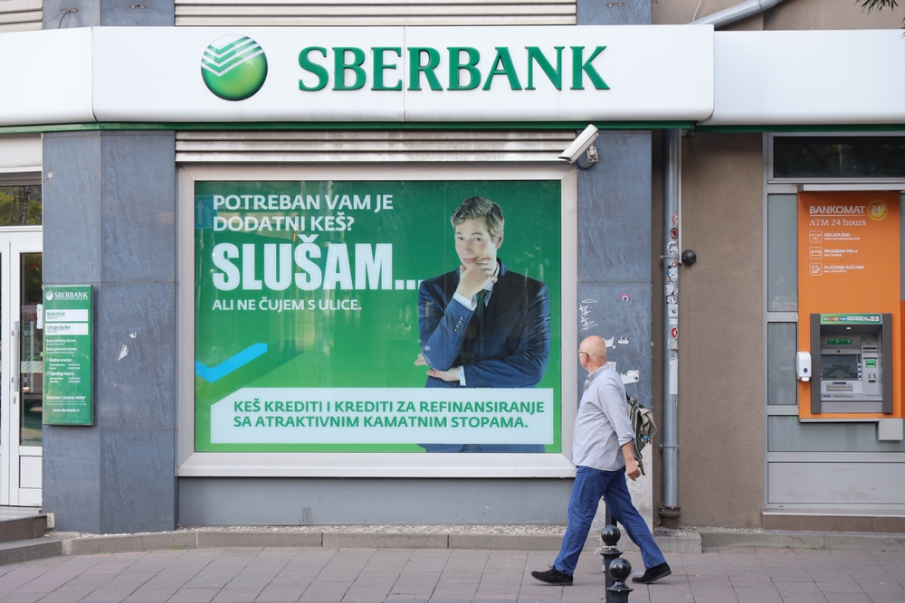 Rusko, banka, podpaľač, Sberbank, Molotovov koktail, krádež