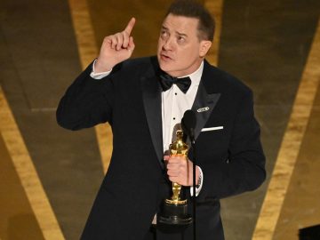 Brendan Fraser potvrdil návrat do prvej ligy ziskom Oscara. Svojím prejavom dojal celé publikum