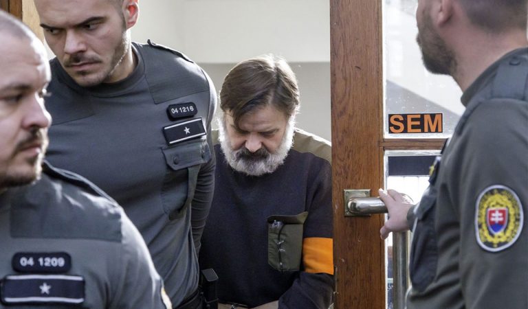 Súd rozhodoval o Dušanovi Dědečkovi. Pôjde na slobodu alebo ostane stíhaný vo väzbe?