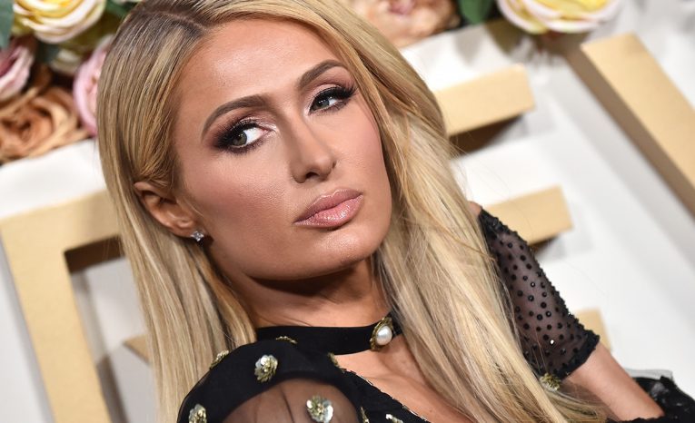 Paris Hilton celý čas predstierala, že je hlúpa blondínka. Tvrdí ona