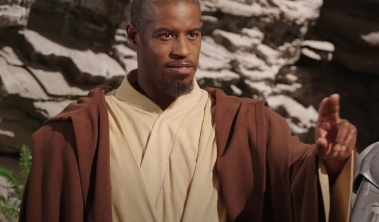 Za postavu Jar Jar Binksa sa mu vyhrážali smrťou. Herec Ahmed Best sa teraz do sveta Star Wars vrátil v seriáli Mandalorian