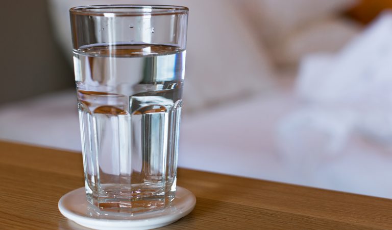 voda, pohár vody