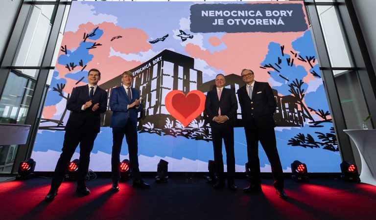 Takto vyzerá naša najkrajšia a najmodernejšia nemocnica. Zaregistrovalo sa v nej už 100-tisíc Slovákov