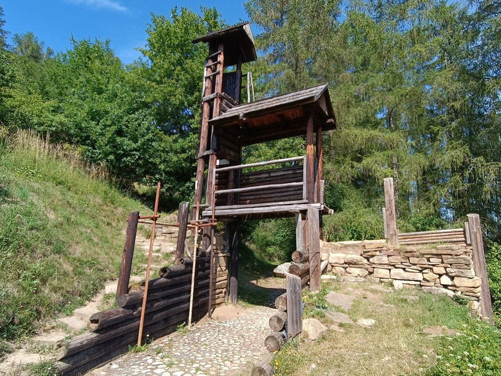 Archeoskanzen Havránok, tip na výlet, Slovensko