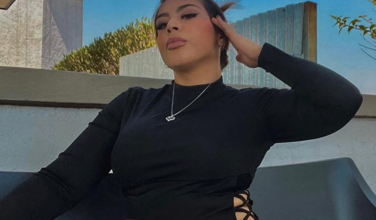 Etzane Peña, OnlyFans, učiteľka, výpoveď, virál