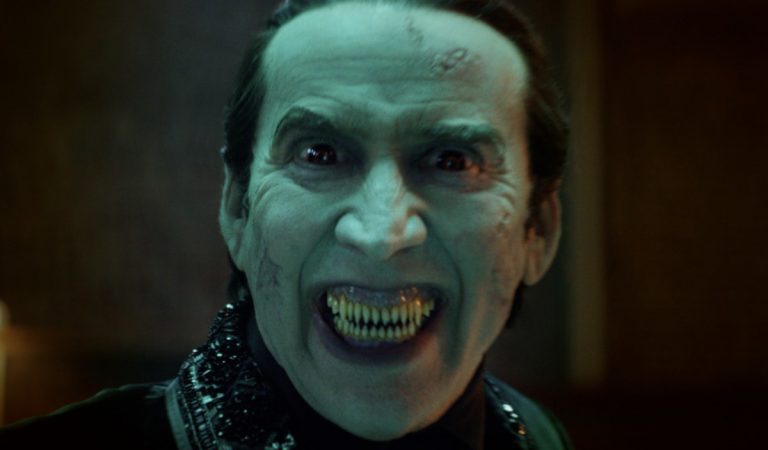Kultový upír Dracula sa vracia v hororovej komédii Renfield a sľubuje poriadne krvavú zábavu