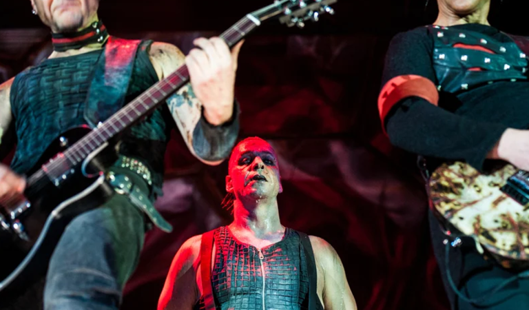 Veriaci Slováci sa búria proti koncertu skupiny Rammstein. Neuveríš, čo sa dnes chystajú urobiť