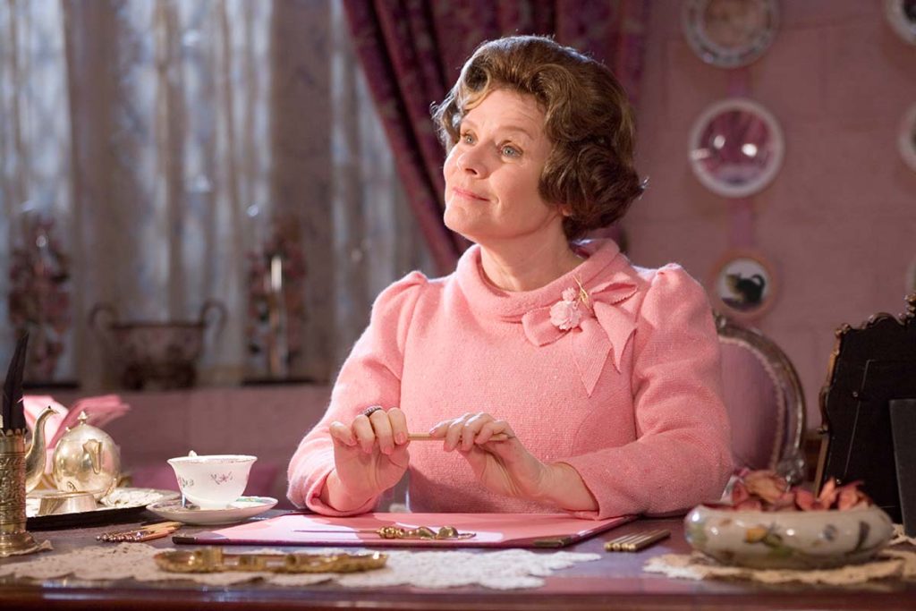 film, seriál, záporná postava, Imelda Staunton, Dolores Umbridge, Harry Potter