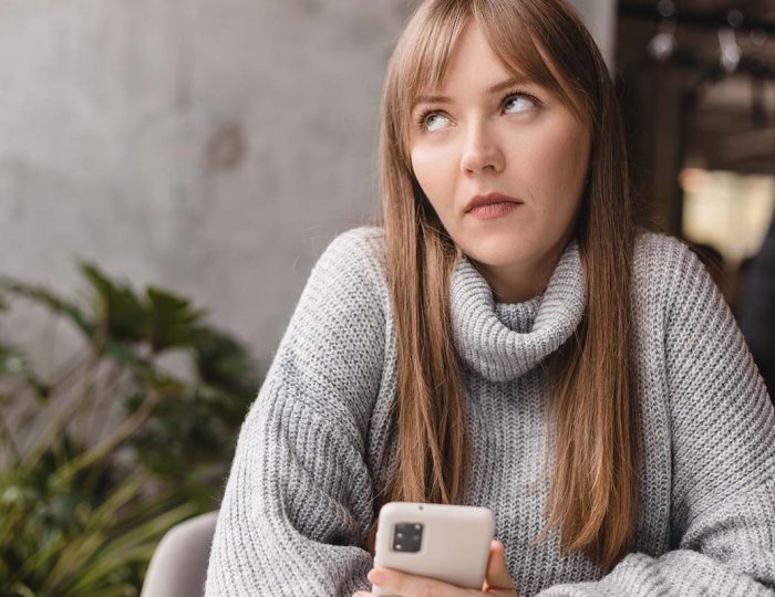 20 online konšpirátorov zo Slovenska a Česka, nad ktorými budeš neveriacky krútiť hlavou