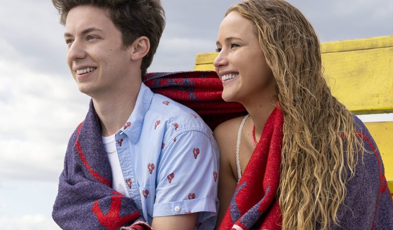 Jennifer Lawrence zvádza nesmelého panica. Nová komédia Nič v zlom nás bude v kinách baviť už čoskoro