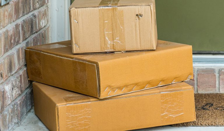 Pred detským domovom sa objavila záhadná debna. Nebola v nej bomba, ale niečo oveľa šokujúcejšie