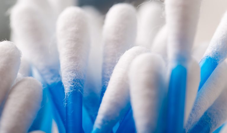 Zažil si už eargazmus? Prekvapujúce výhody a negatíva stimulácie šťastného gombíka