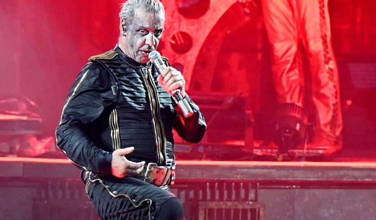 Lacnejšie nápoje a chamtivosť stánkarov v Trenčíne. Slováci hodnotia koncert Rammsteinu v Budapešti